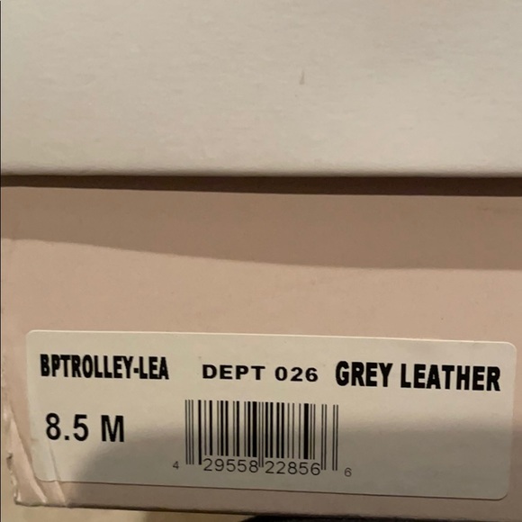 Women’s grey leather boots, size 8.5 - Picture 4 of 4